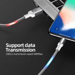 Adat-és töltőkábel DC11, USB-C/USB csatlakozó, hangra bekapcsoló villogó fénnyel, 2A gyors töltés, 1 méter, fekete
