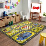 ⬜ Gyerekszőnyeg suli és város mintás